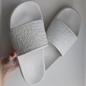 Stuart Weitzman Skater Pool Slide-- Size 9